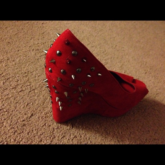 ❌❌❌SOLD❌❌❤RED HEELS❤ - Picture 4 of 4