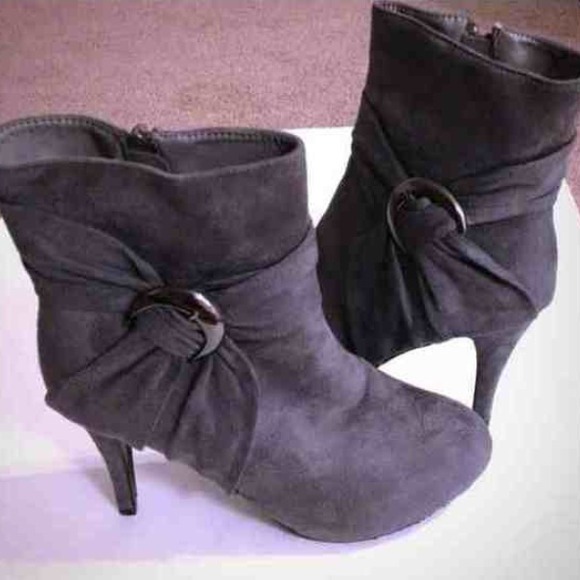 Shoes - SEXY GRAY BooTs