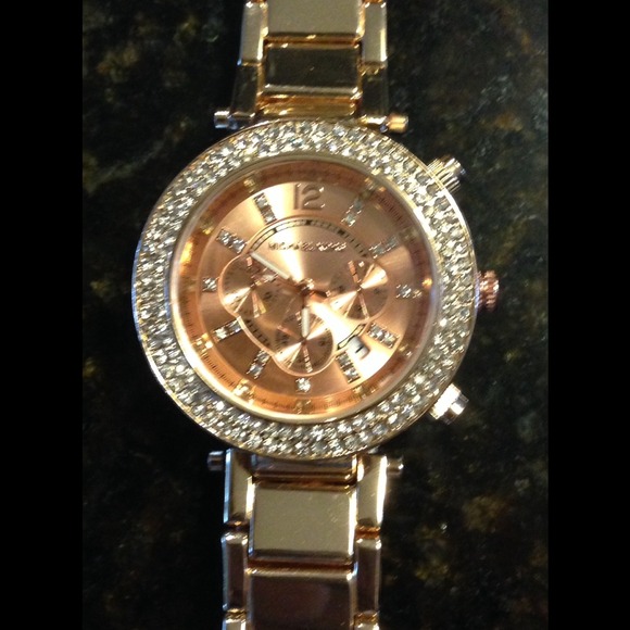 ❌❌SOLD❌❌MK Rosegold Watch! - Picture 1 of 2