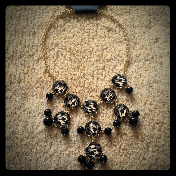 Classy Zebra-print Bubble Necklace