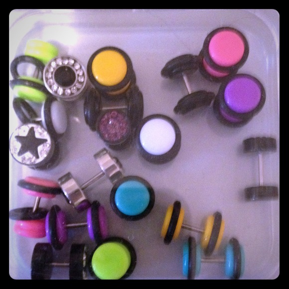 0 and 00 fake gauges