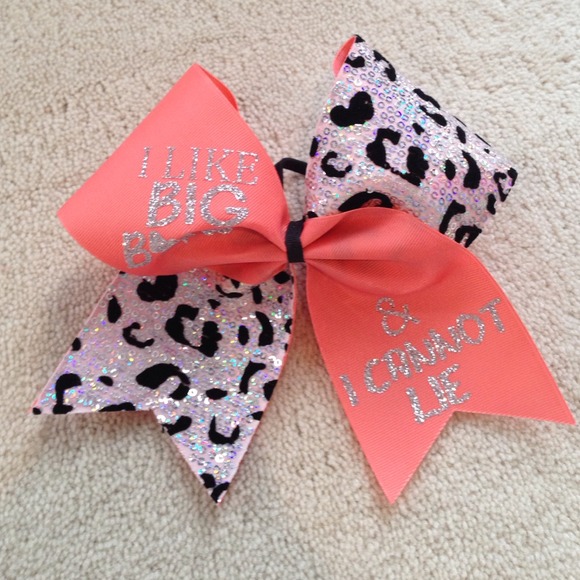 💥SALE💥 "I like big bows and I cannot lie" bow