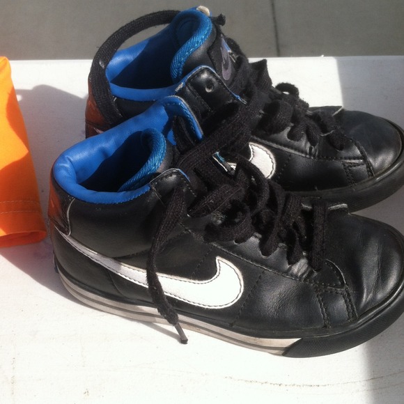 Nike boys shoe
