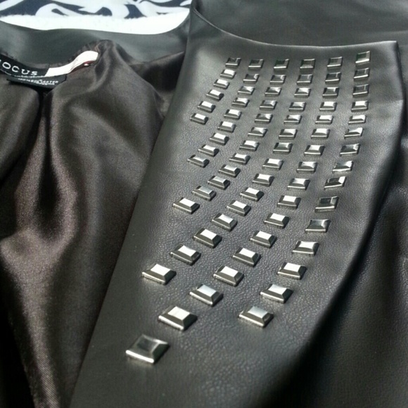 Jacket - Picture 2 of 4