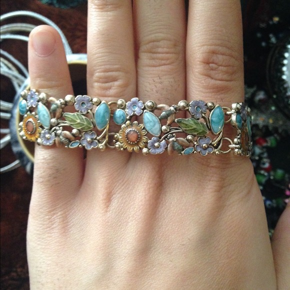 Ann Taylor bracelet