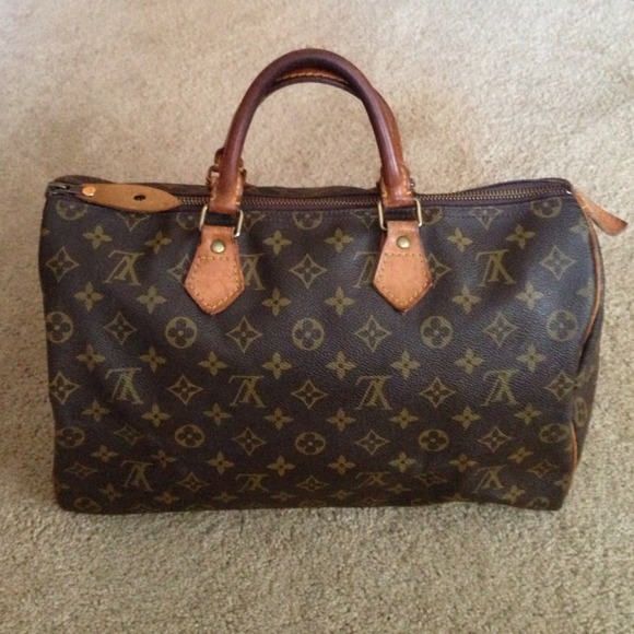 Louis Vuitton Speedy Purse