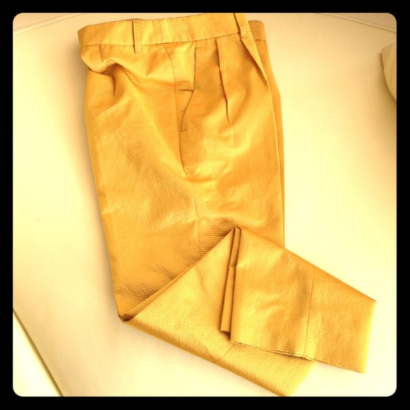 Canary yellow cropped pant