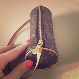 Authentic Louis Vuitton Mini Papillon Pochette