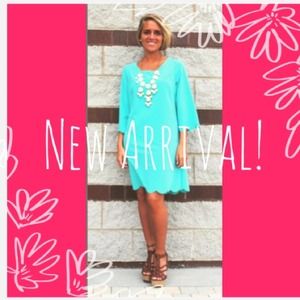 Mint scalloped sleeve dress
