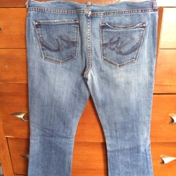 Jeans - Picture 3 of 4