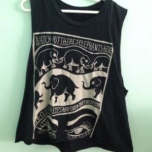 Elephant crossing muscle tee