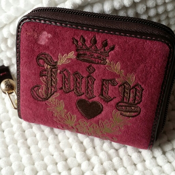 Juicy Couture Velour Zip Wallet