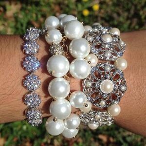 SOLD pear bracelet ❤️❤️🎀😄