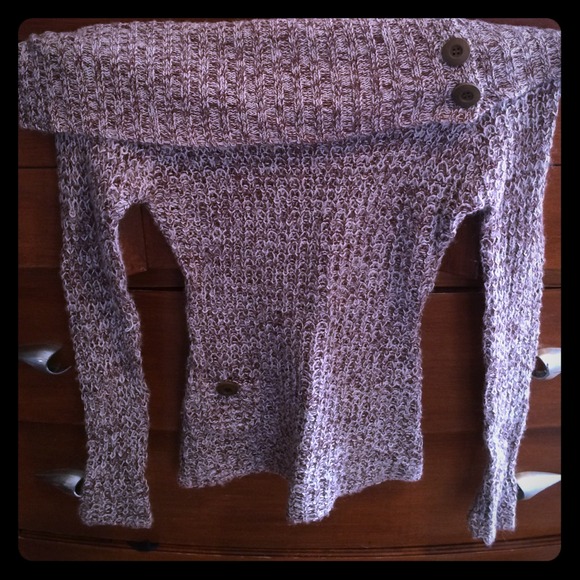 Sweater - Picture 1 of 2