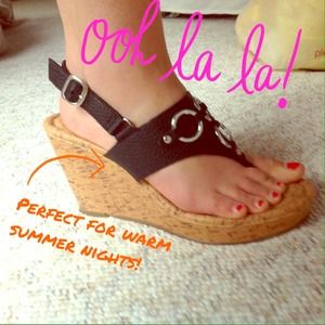 black wedge sling back sandals!!!