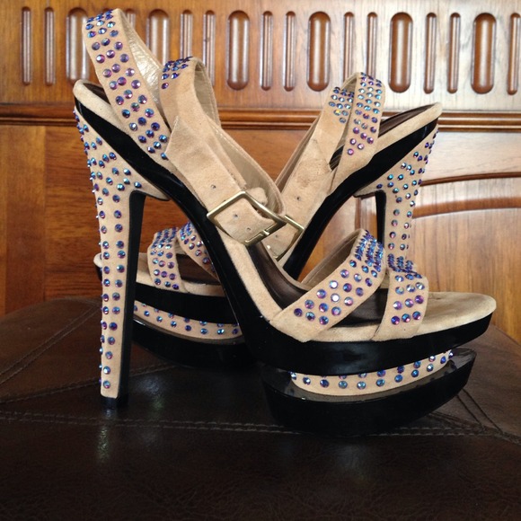 Jessica Simpson heels