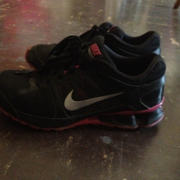 Nike reax run 6