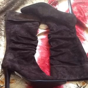 I'll reach that for you, shorty.