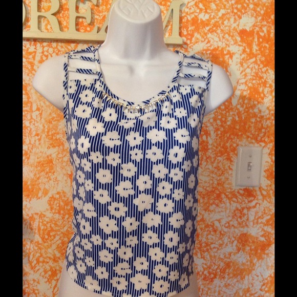 ♥♥☺☆☆ HOST PICK ♥♥.☺BNWT spring flower crop jewel
