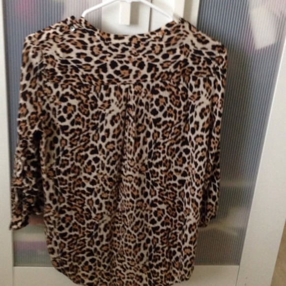 💜💜💜SOLD💜💜💜💜Zara animal print top - Picture 3 of 4