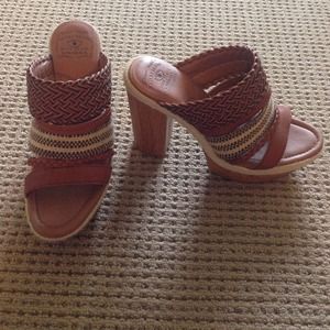 Lucky brand boho sandals