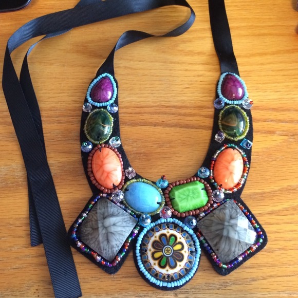 Statement necklace