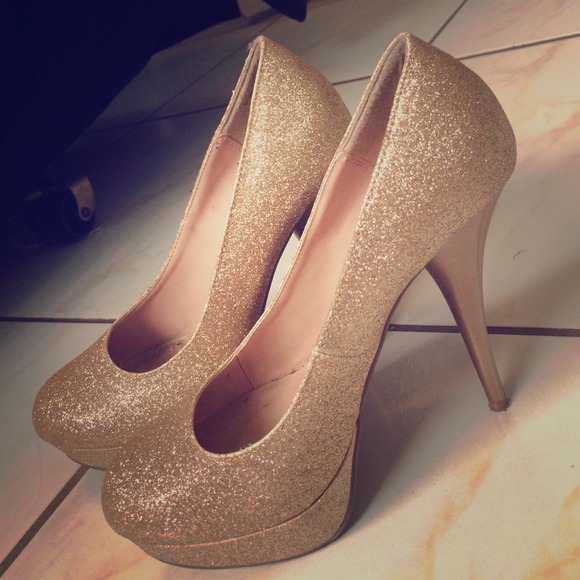 Gold sparkle heels