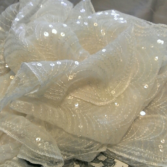 Tulle wrap with sequins
