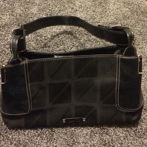 ⭐️⭐️reduced!!!Nine & Co black purse
