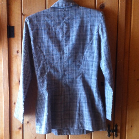 Grey Plaid Suit Jacket & Skirt - Picture 3 of 4