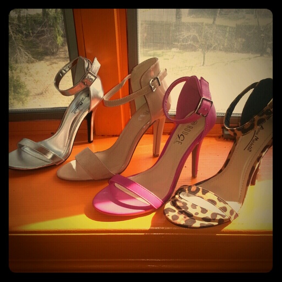 Charlotte Russe  Sandal ( 1 for 13$ , 4 for 37$)