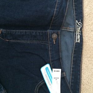 NWT old navy dreamer jeans