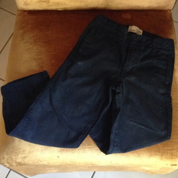 Old Navy uniform pants- 5T - Picture 1 of 1