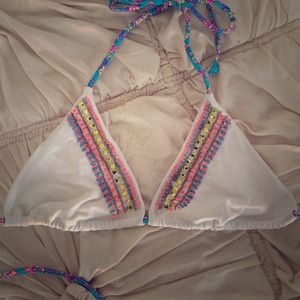 VS bikini top NWOT never worn Size M
