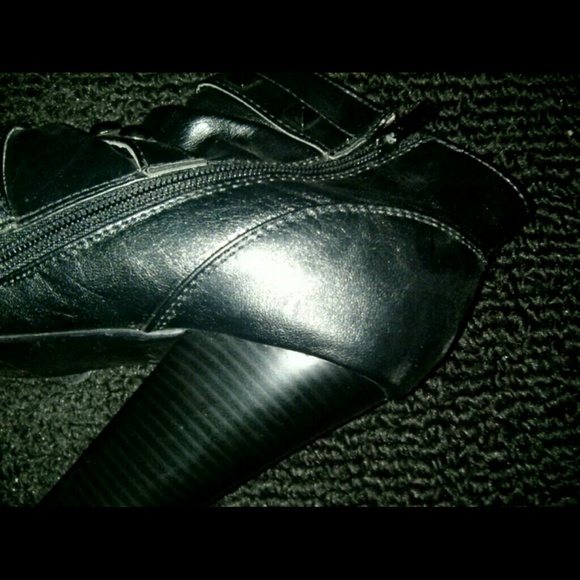 SOLD IB "KNOCK AROUND BOOTS" - Picture 4 of 4