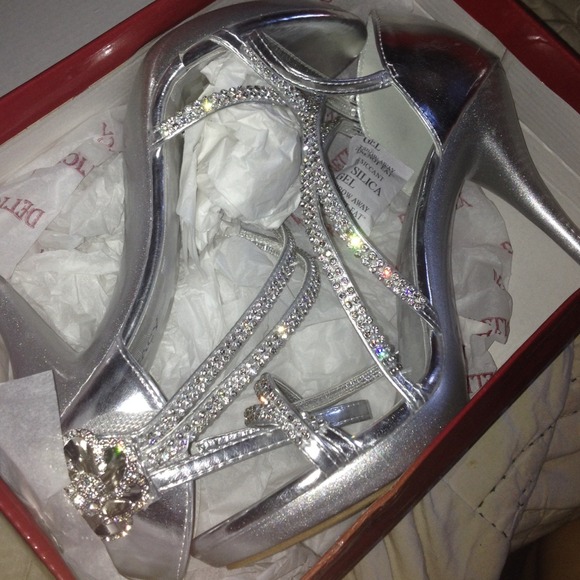 ⛔️ sold ⛔️ - Picture 2 of 4