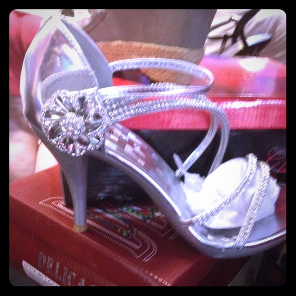 ⛔️ sold ⛔️ - Picture 1 of 4