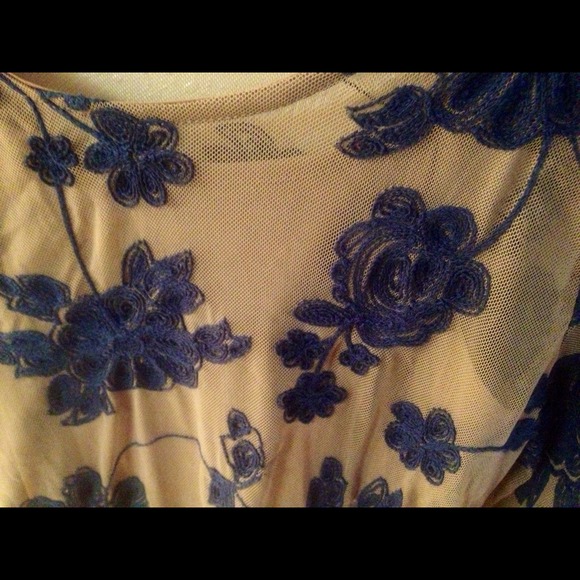 Floral tunic - Picture 2 of 4