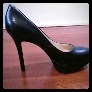 NINE WEST PLATFORM HEELS