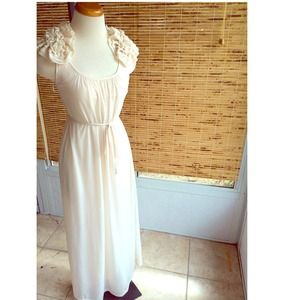 Chiffon cream maxi
