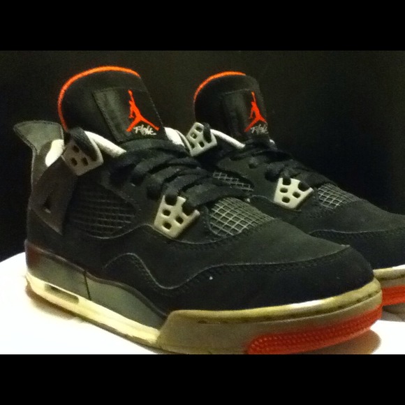 Air Jordan IV Black&Red Size 5Y