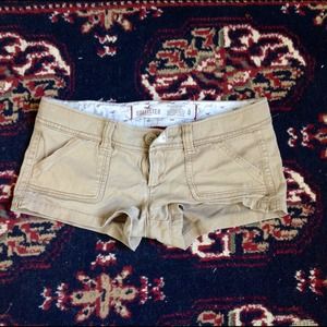 Hollister khaki shorts