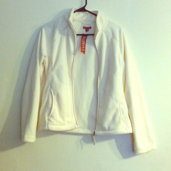 🎉SOLD🎊Cream Fleece Jacket