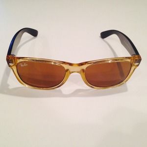 🎉Tan & Black New Wayfarer Ray Bans🎉