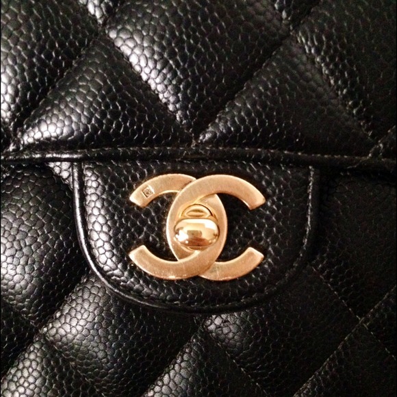 Authentic Chanel Jumbo Caviar Flap - Picture 2 of 4
