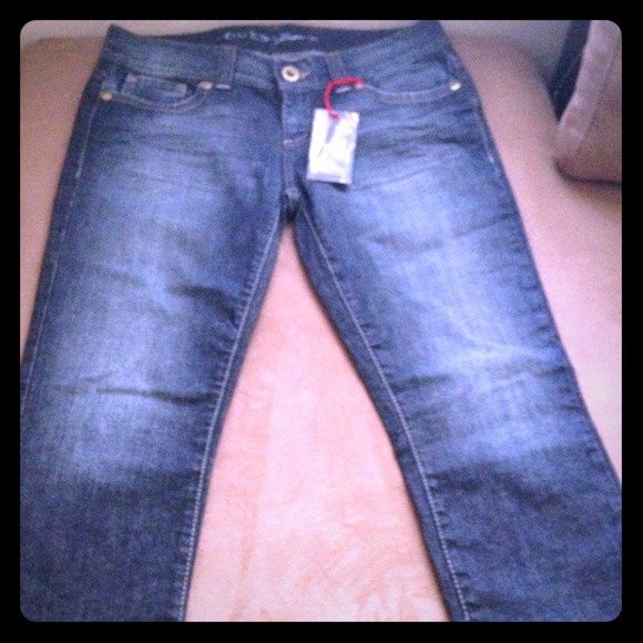 *SOLD on Ebay*Denim Capri guess Jeans
