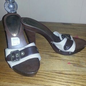 Heel sandals