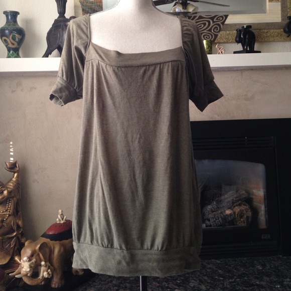 🔴trade🔴Olive green tunic