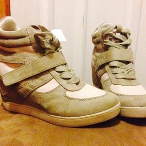 hot wedge sneakers NWT
