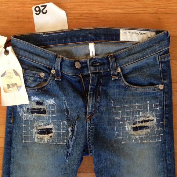 🚫SOLD Rag and Bone distressed jeans $286 NEW - Picture 3 of 3